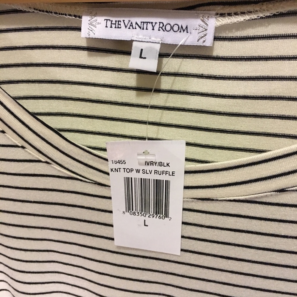 Vanity Room Ruffle Sleeved Tee - Picture 4 of 6